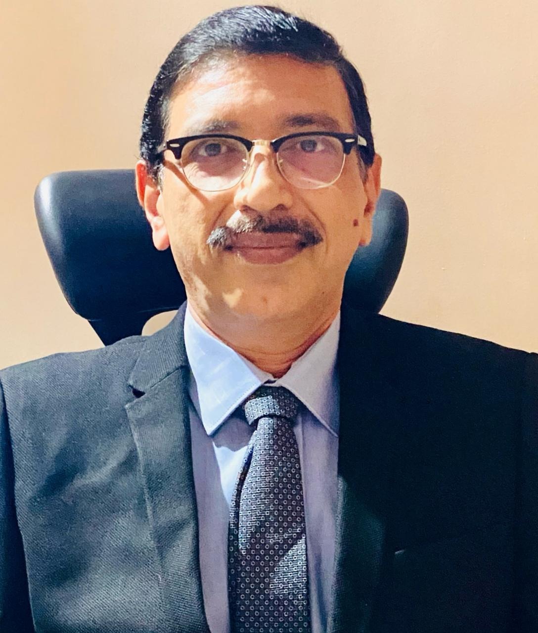 Dr M R Srinivasa Yogan